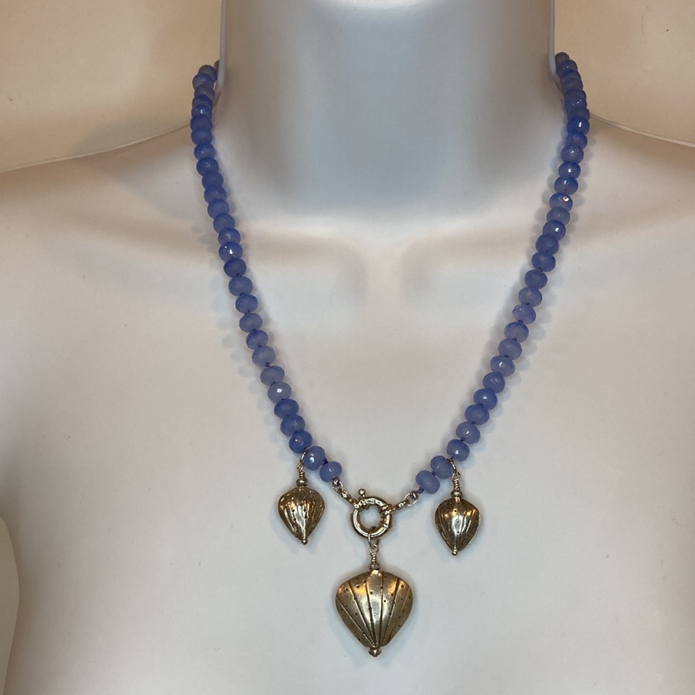 Silk Knotted Chalcedony Necklace Sterling Silver Clamshell Charms Beach Ocean - Picture 4 of 11